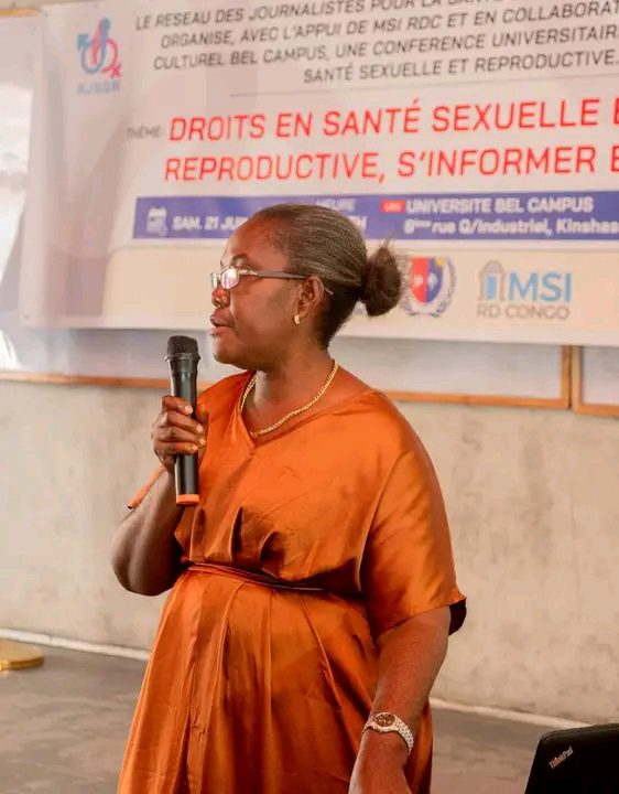 Kinshasa : quand les futurs journalistes s’engagent pour les droits en santé sexuelle et reproductive 4 1750613242591 1