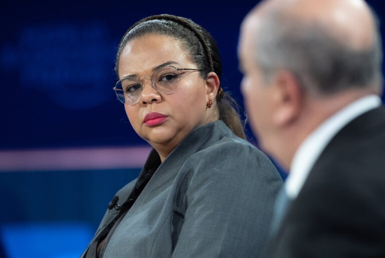 RDC – M23 : « Un pas décisif vers la paix », affirme Thérèse Kayikwamba Wagner après la signature de la déclaration de principes