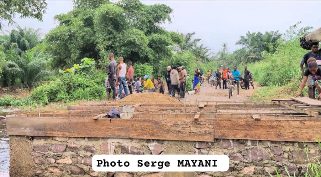 Tshopo : l’axe Mugbamboli, une route vitale sacrifiée, des familles en difficulté 4 IMG 20250818 WA0012