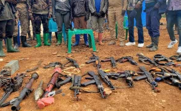 Ituri : 30 miliciens déposent les armes et se réinsèrent dans la communauté