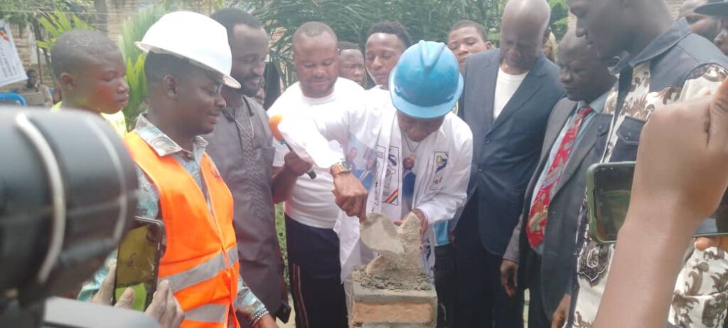 Kisangani : Patrick Matata lance la construction d’un dalot pour désenclaver le quartier Magopi 6 IMG 20250903 WA0081