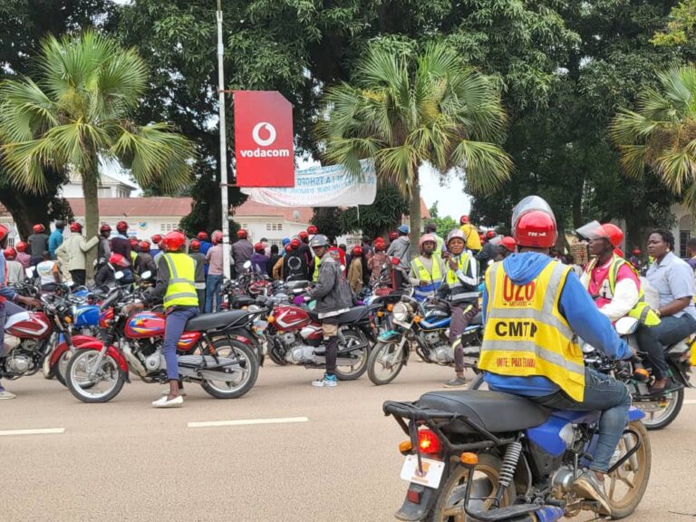 Tshopo : gilets et casques, certains motocyclistes approuvent, d’autres boycottent