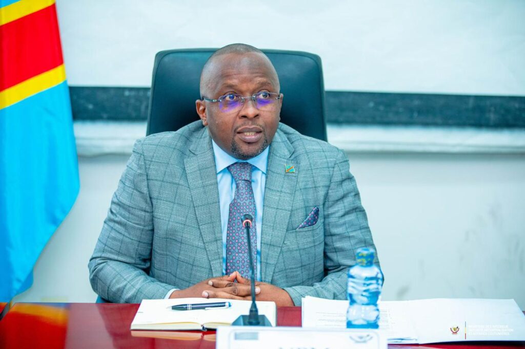 Tshopo : Le vice-premier ministre de l’Intérieur désavoue la déchéance du gouverneur Paulin Lendongolia 2 20241207025311932247 GeIJdgfWsAAbzr0