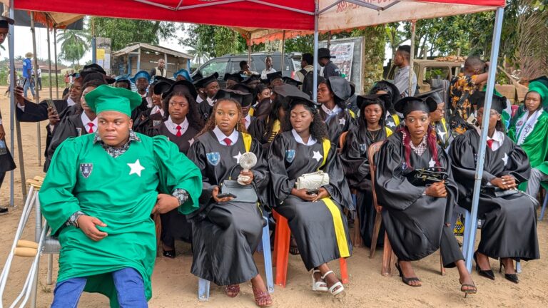 Kisangani : 75 nouveaux diplômés de l’UMC font leur entrée sur le marché de l’emploi
