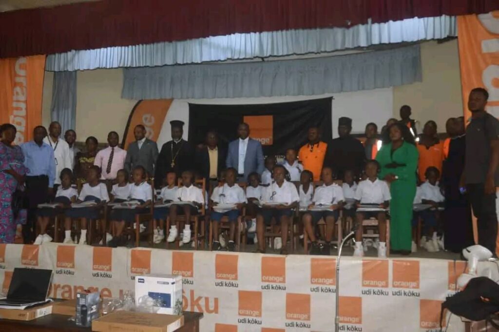 Kananga : Me Alexandre Tshiama Mamba salue l’initiative numérique d’Orange pour les élèves 3 IMG 20251001 WA0022