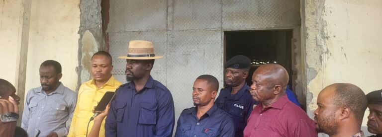 Kisangani : Senold Tandia salue la baisse des prix du poulet et de l’huile après ses descentes sur terrain