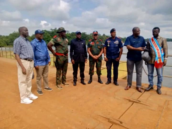 Kasaï Central : le Gouverneur Joseph-Moïse Kambulu en mission de renforcement de la sécurité et de la cohésion sociale à Luiza 4 IMG 20251027 WA0008