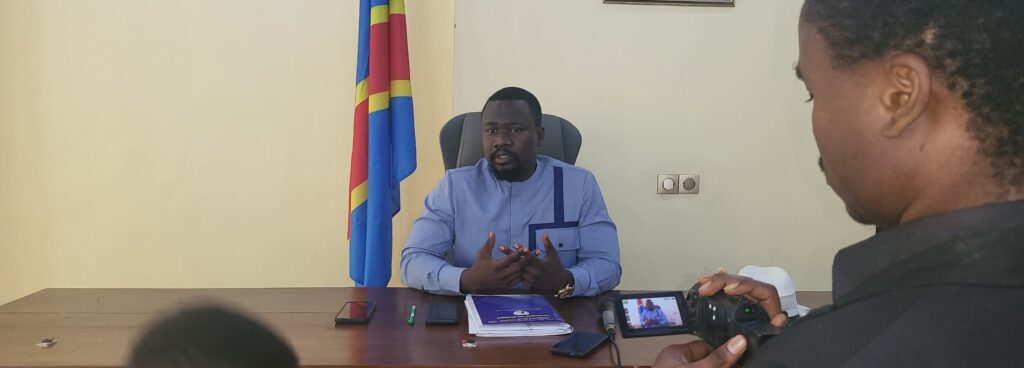 Tshopo : Le ministre Senold Tandia appelle à la stricte application des frais scolaires officiels dans toutes les écoles 5 IMG 20251030 WA0098