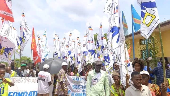 Tshikapa : Le gouverneur Crispin MUKENDI concrétise la vision du Chef de l’État avec l’inauguration du bâtiment administratif de Kamonia 5 IMG 20251031 WA0030