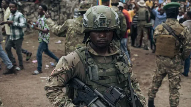 Ituri : Un déplacé tué et trois blessés lors d’une attaque contre la base navale de Kasenyi