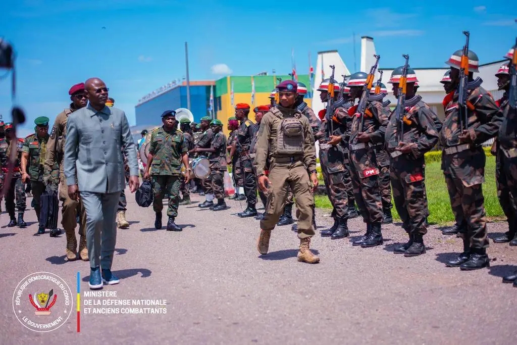 Kisangani : Guy Kabombo évalue et renforce les capacités des FARDC dans la 3e Zone de Défense 3 21928