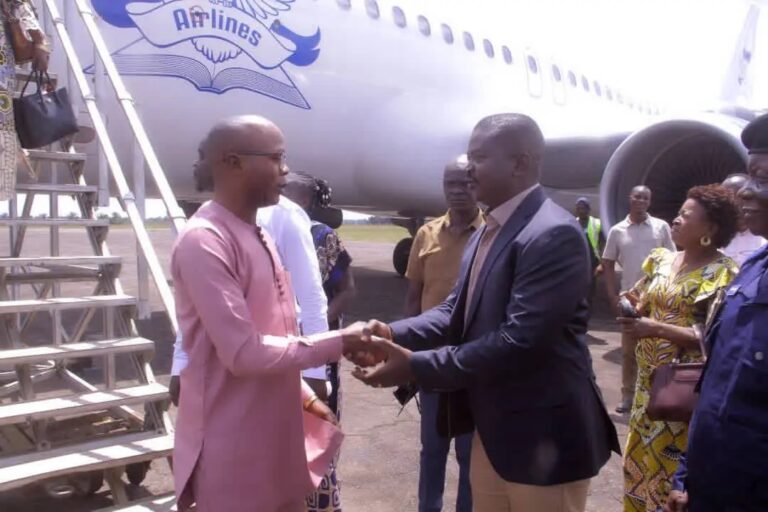 RDC : De retour d’une réunion avec le VPM de l’Intérieur, Dara Matata prône la paix dans le Haut-Uélé