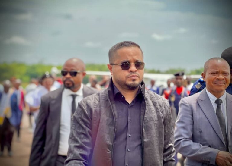 Bas-Uélé : Le Gouverneur Mike Mokéni de retour à Buta avec des directives clés pour la stabilité provinciale