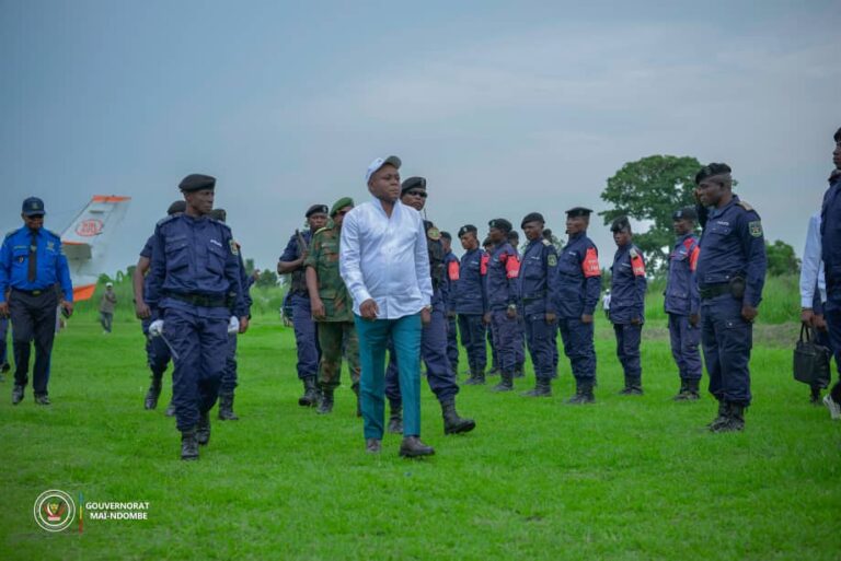 Mai-Ndombe : Le gouverneur Lebon Nkoso Kevani appelle à l’unité pour un développement durable