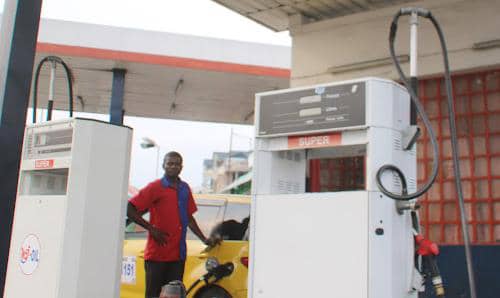 Kinshasa : Baisse des prix du carburant à la pompe grâce à la stabilité du franc congolais