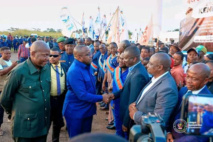 Haut-Uélé : Le Vice-Premier Ministre de l’Intérieur salue les avancées dans les infrastructures de base à Isiro