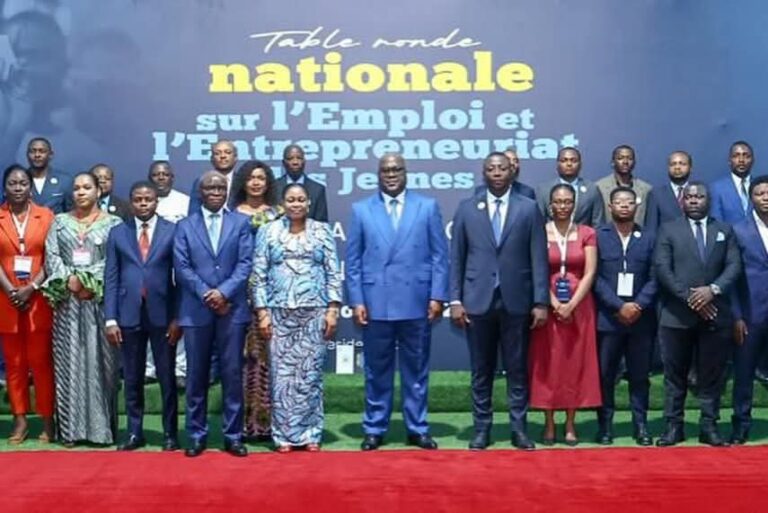 Kinshasa : Tshisekedi clôture la Table ronde sur l’Emploi des jeunes avec un Pacte national ambitieux