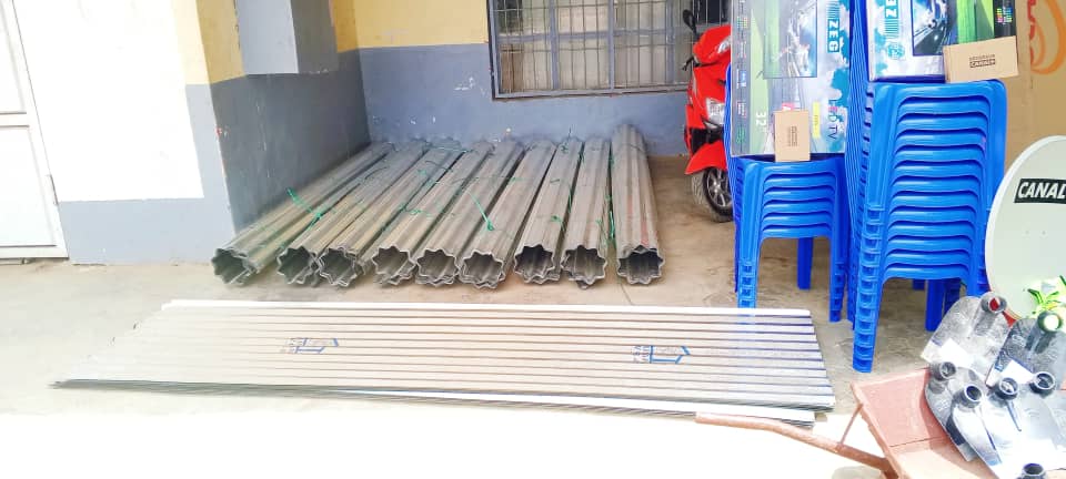 Tshopo : Dans le territoire d’Isangi, le député LIKAKA investit dans les services sociaux de base 4 IMG 20251127 WA0043