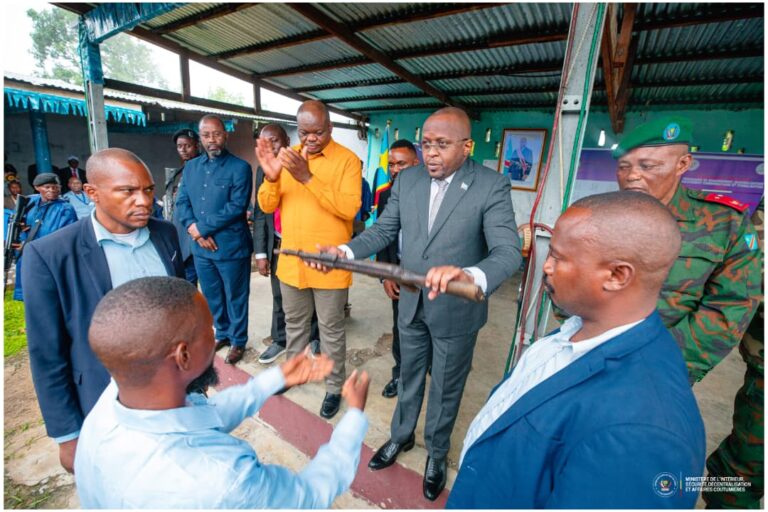 Kinshasa : Coup d’envoi du désarmement des ex-combattants Mobondo par Jacquemain Shabani