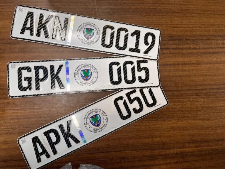 Kinshasa : Retrait immédiat des anciennes plaques d&rsquo;immatriculation administratives non conformes