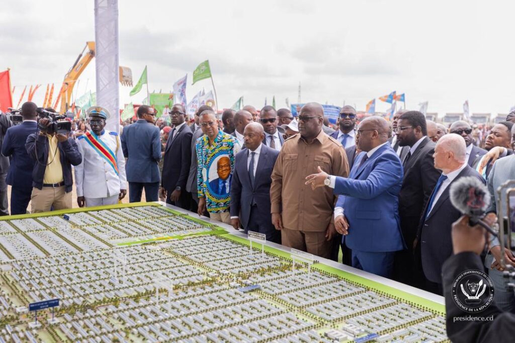 Kinshasa : Tshisekedi lance une cité industrielle géante et un hôpital de référence 3 245385