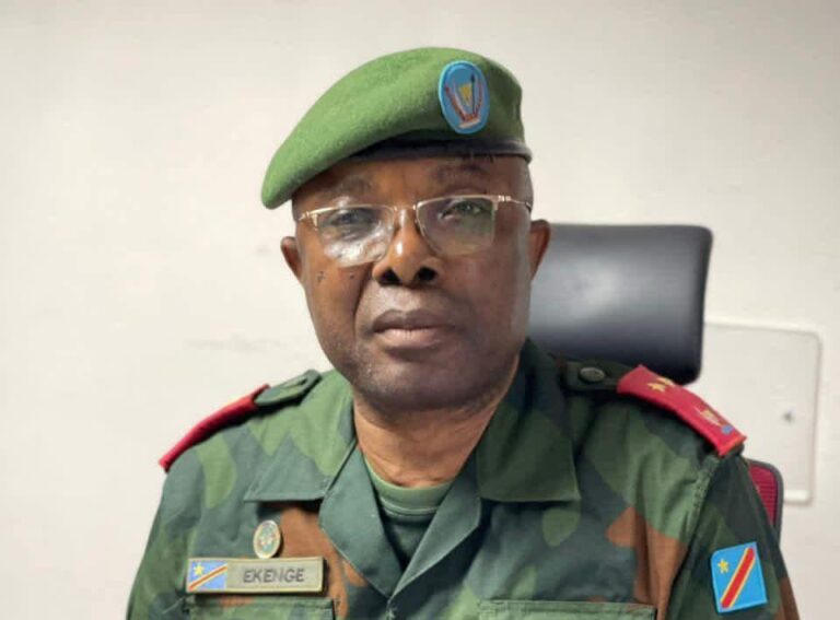 RDC : Le général Sylvain Ekenge suspendu après des propos jugés discriminatoires