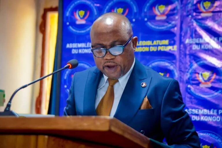 Bas-Congo : Jean Ndombasi salue l’annonce présidentielle sur la réhabilitation de l’aéroport de Muanda