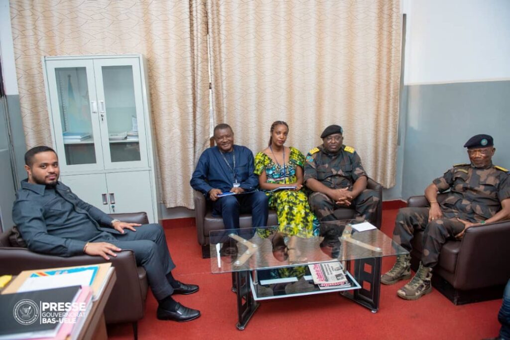 Bas-Uélé : Le gouverneur Mokeni convoque une réunion avec le BCNUDH et la justice militaire 3 d1562d9a a4e3 4f77 9889 e81f8b169ad4