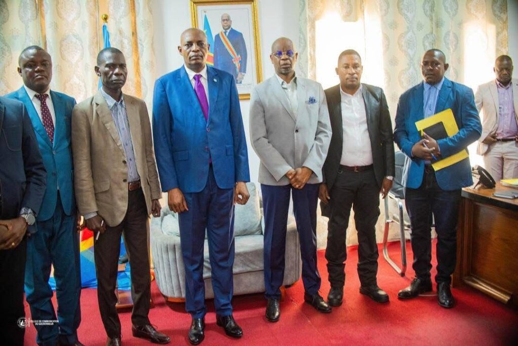 Tshopo : Retour au calme à Lokumete après les incidents entre PHC et la population 2 1000482372