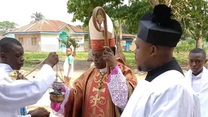 Kikwit : L’évêque Bodika tire la sonnette d’alarme sur l’insécurité et la soif de pouvoir