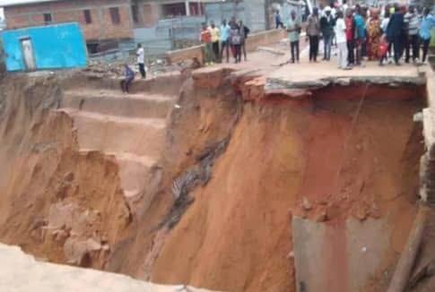 Kinshasa : Le député Aubin Mukanu exige la réhabilitation urgente de la route Kimwenza-Gare