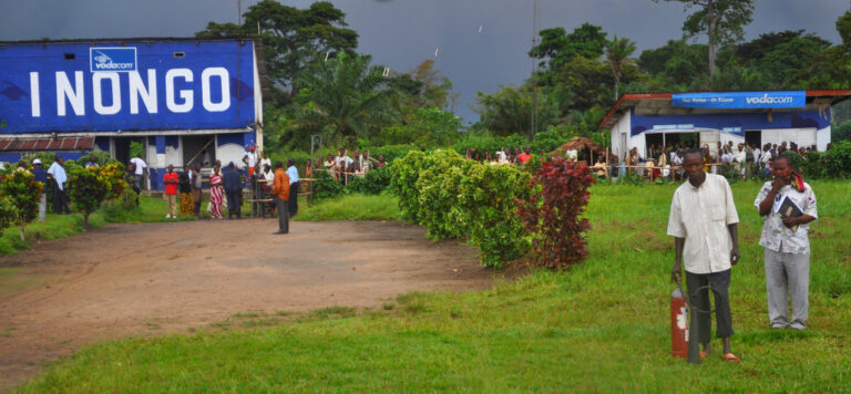 Mai-Ndombe : L’indisponibilité du réseau Vodacom plonge Inongo dans l’incertitude