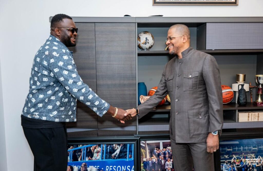 Kinshasa : Didier Budimbu échange avec Martin Bakole sur un duel contre Tony Yoka 2 515986