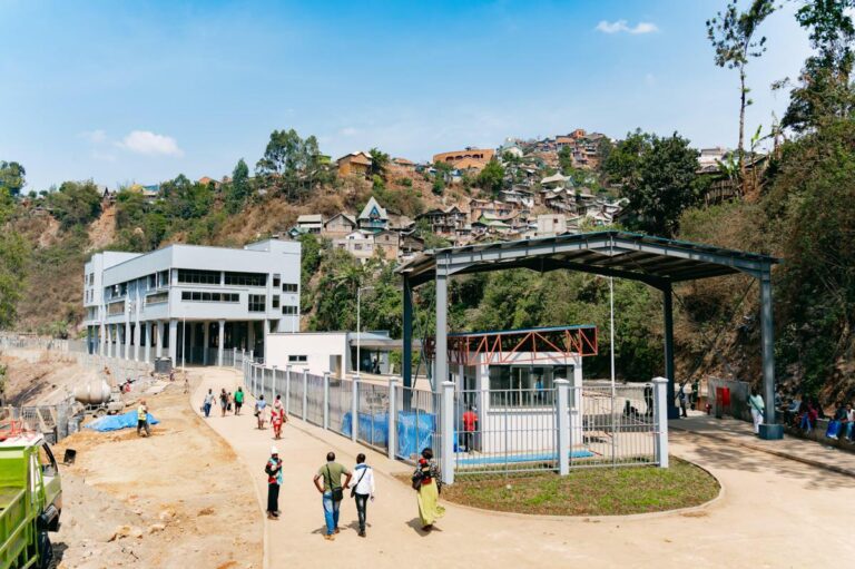 Dubaï : la RDC et ses partenaires africains définissent le financement de postes frontaliers communs