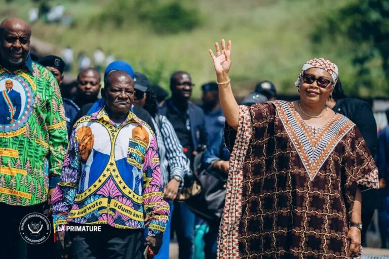 Mongala : La Première ministre en visite à Bongandanga, une première pour un chef du gouvernement