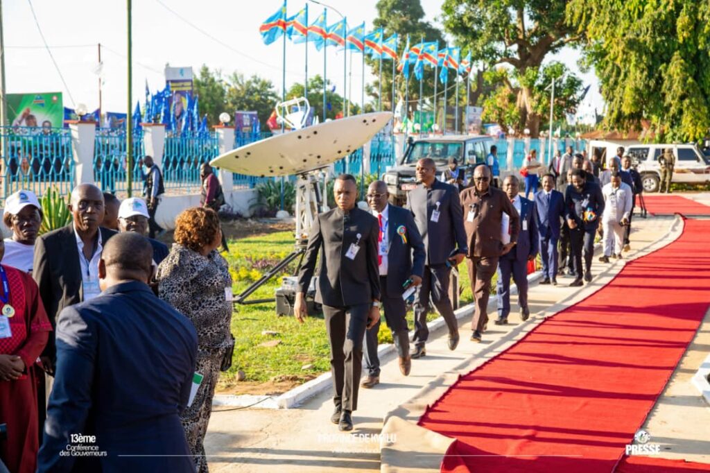 Kwilu : Le président de l’Assemblée provinciale de la Tshopo aux côtés de Félix Tshisekedi à Bandundu 3 1000027398 1