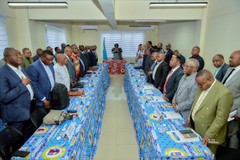 Kinshasa : La ministre Marie-Thérèse Sombo mobilise les chefs d’établissements autour des réformes de l’ESU