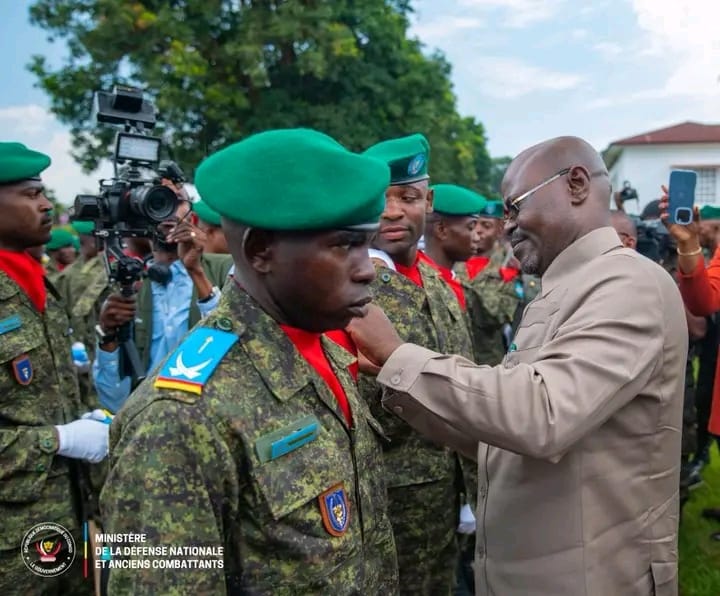 Kananga : 295 nouveaux officiers intègrent les FARDC après leur formation à l’Académie militaire