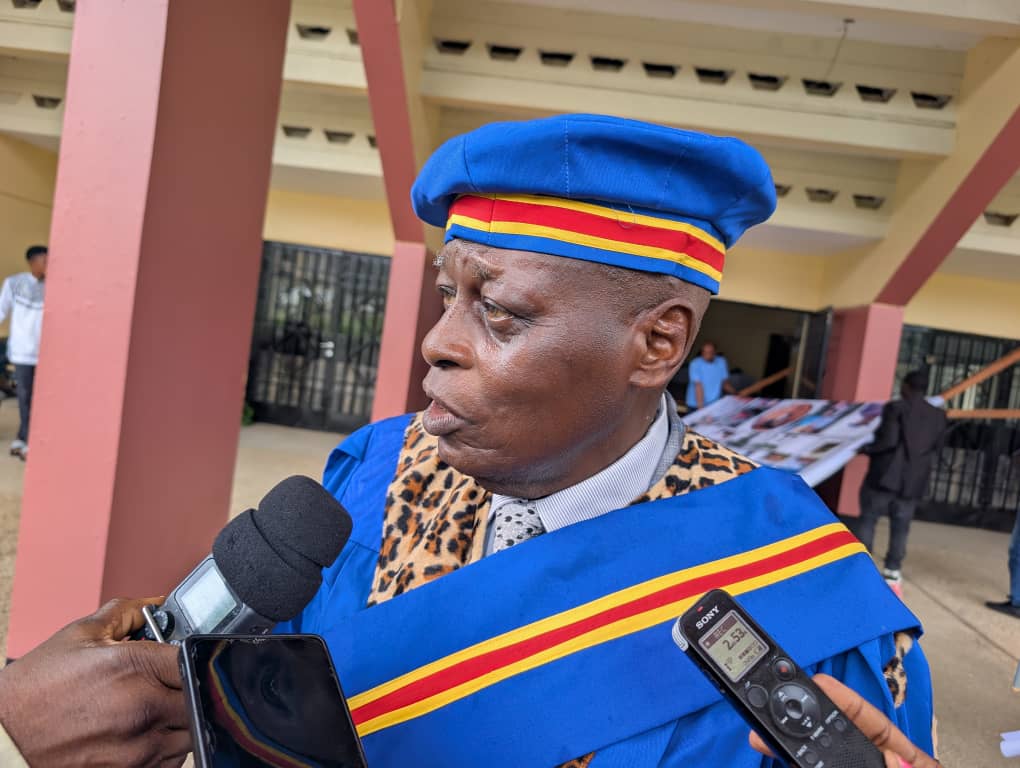 Kisangani : le DG de l’ISP rend hommage au professeur émérite Valérien Dhedya à l’UNIKIS 2 689524