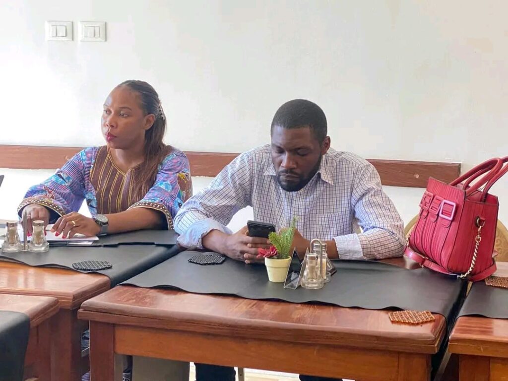 834de21f a563 41bc 9c80 ec150aed9f78