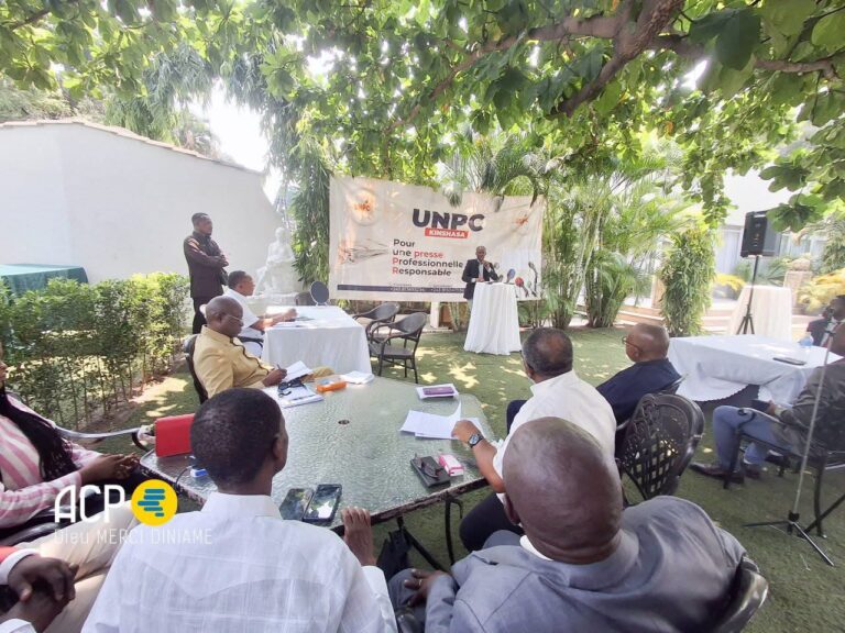 Kinshasa : l’UNPC présente la nouvelle carte d’identité professionnelle du journaliste