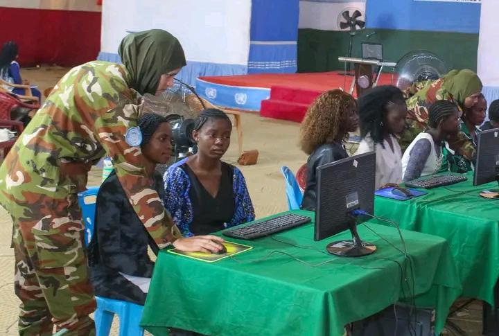 Ituri : 40 jeunes décrochent gratuitement une certification en informatique grâce à la MONUSCO 2 941868