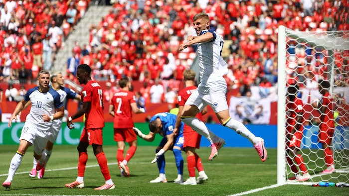 Coupe du monde 2026 : grâce à Cyle Larin, le Canada arrache un nul historique (1-1) face à la Bosnie-Herzégovine à Toronto 2 1085923