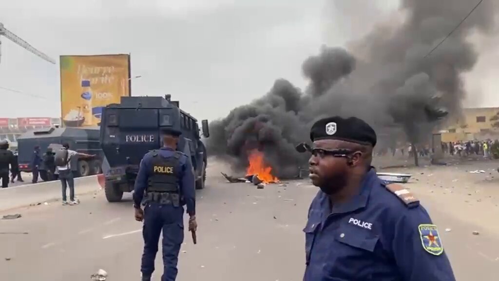 Sit-in de l’opposition à Kinshasa : le gouvernement provincial défend l’action de la police et dénonce des actes de provocation 2 1085937